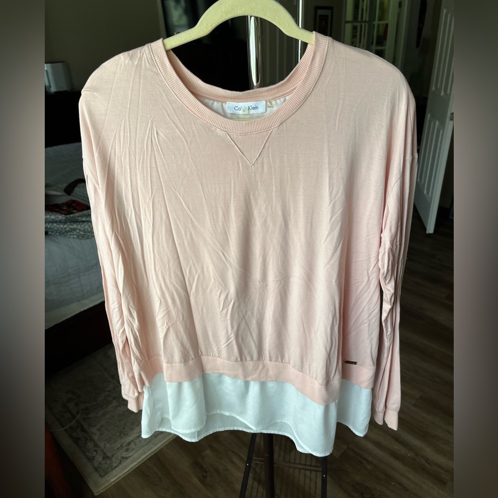 EUC Calvin Klein Layered Pullover